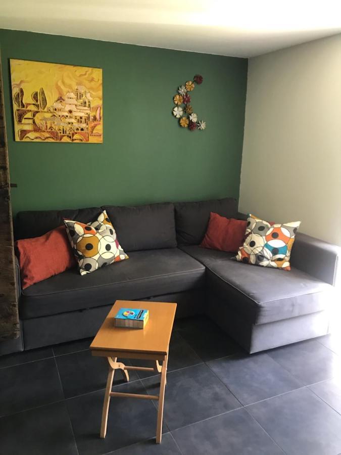 Travers de Pechméjà Lissac et Mouret Esterno foto