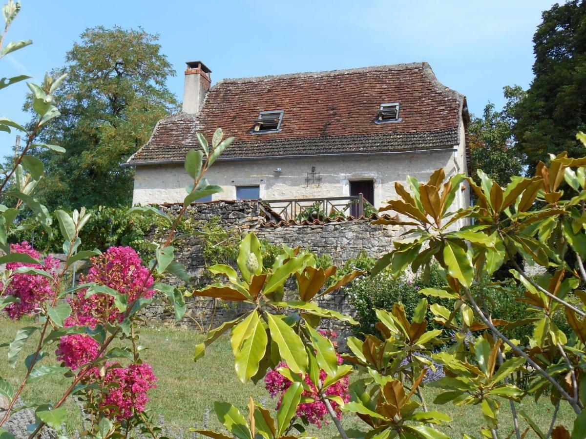 Travers de Pechméjà Lissac et Mouret Esterno foto